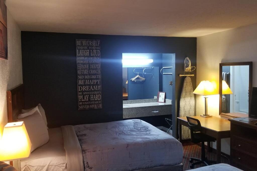 Osu 2 Queen Beds Hotel Room 117 Wi-Fi Stillwater Extérieur photo